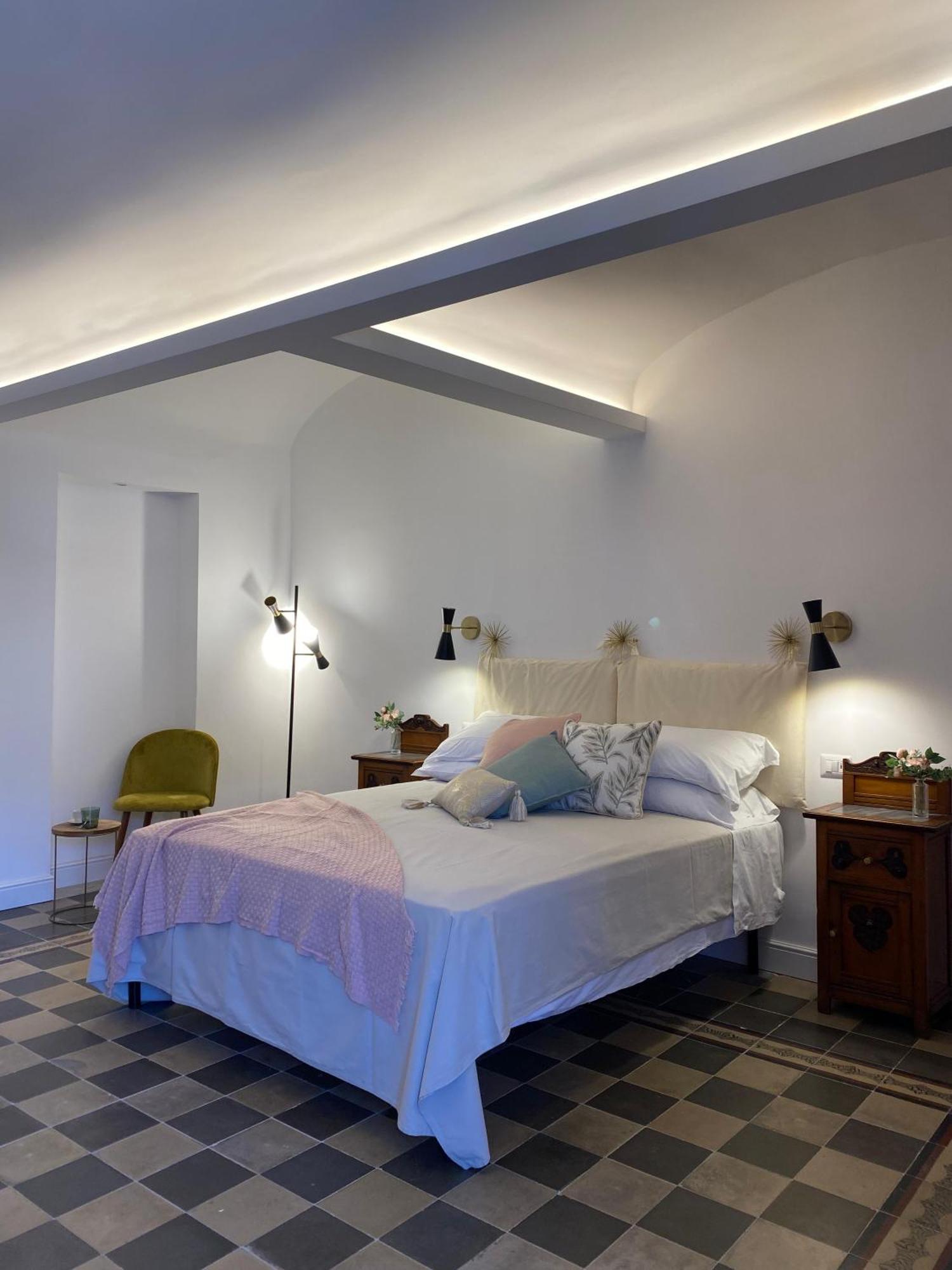 Dimora Dei Minoriti Bed & Breakfast CTA Exterior foto