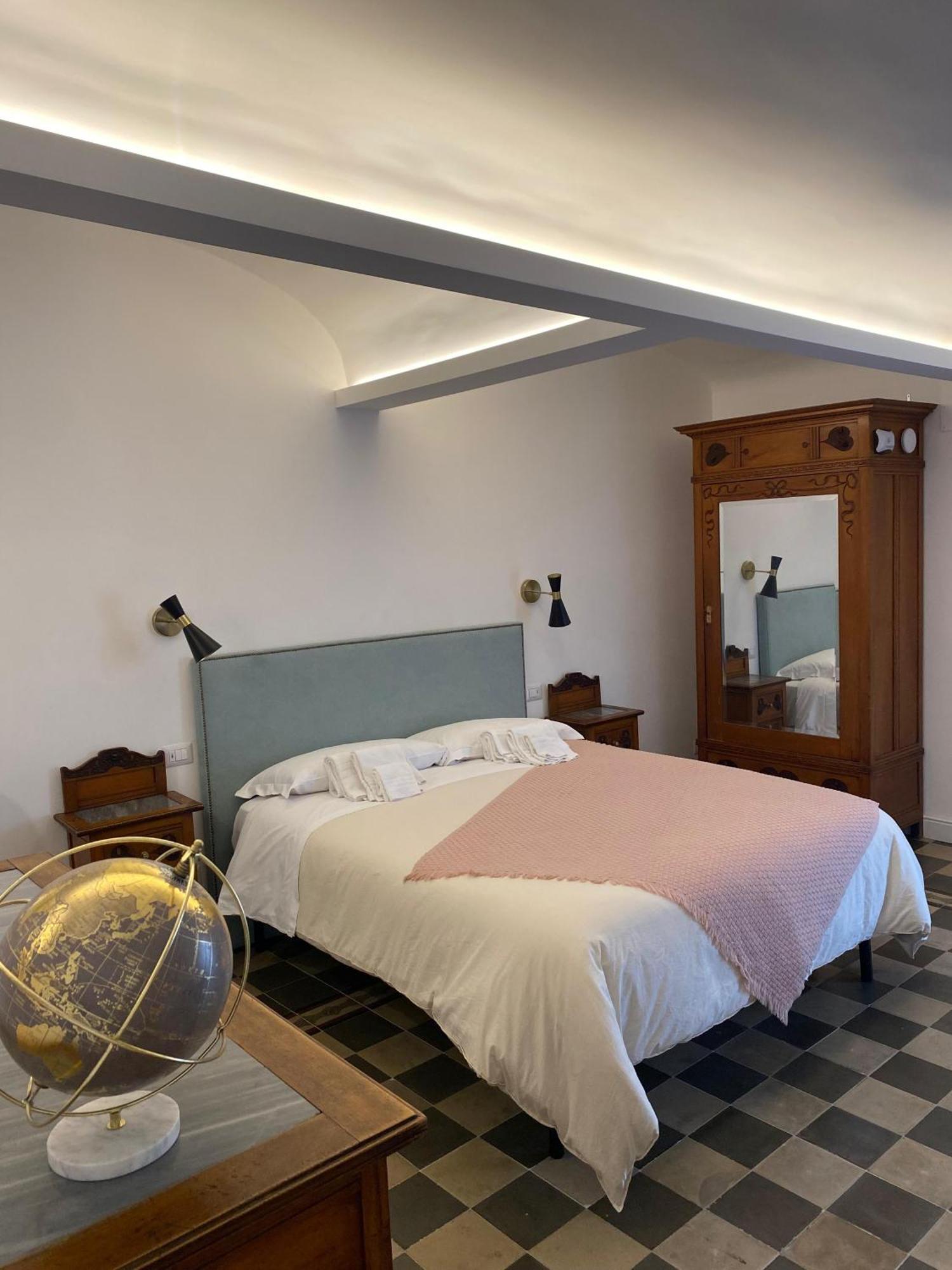 Dimora Dei Minoriti Bed & Breakfast CTA Exterior foto