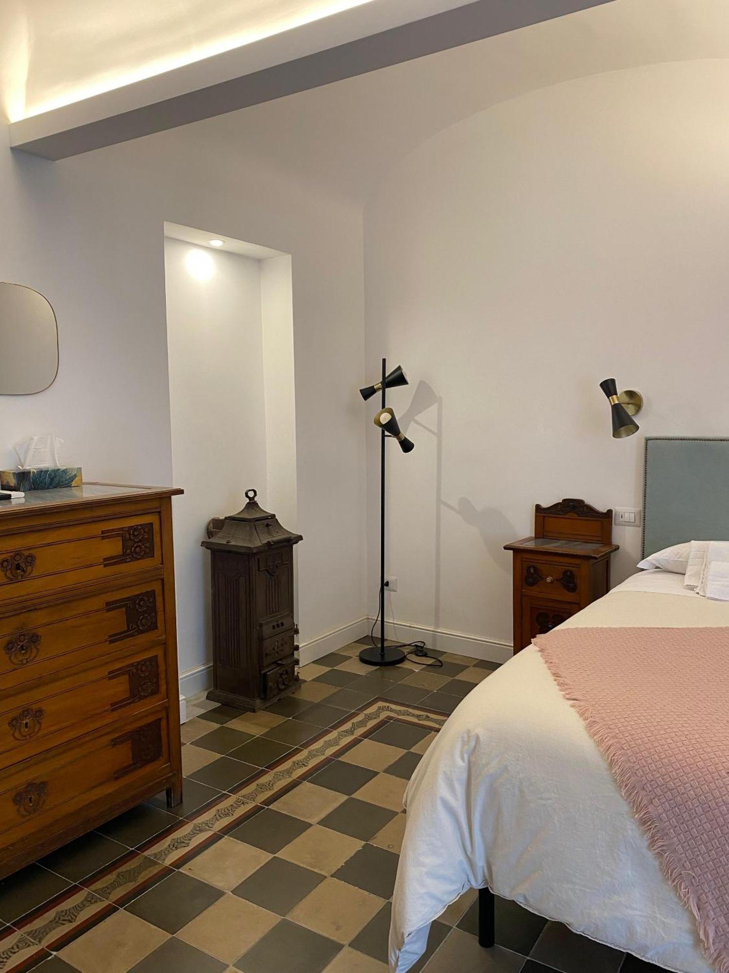Dimora Dei Minoriti Bed & Breakfast CTA Exterior foto
